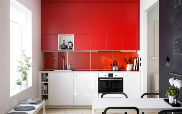 Cucina Ikea rossa