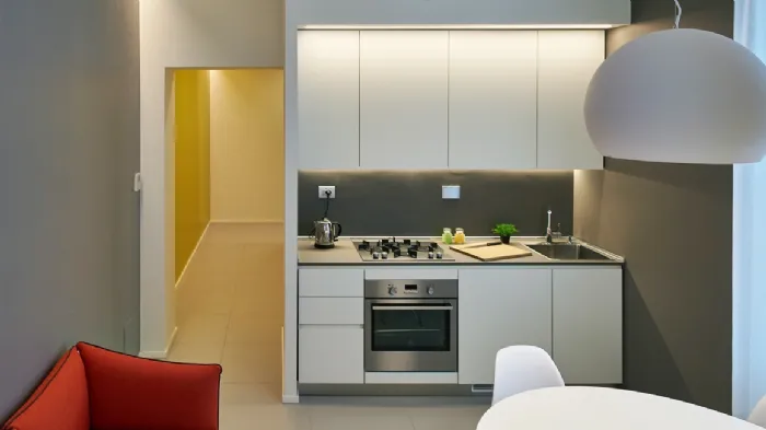 Alassio, alloggio di piccole dimensioni, particolare della cucina, ArchiDesignLab.com