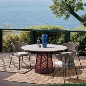 Tavoli e sedie da giardino in ferro