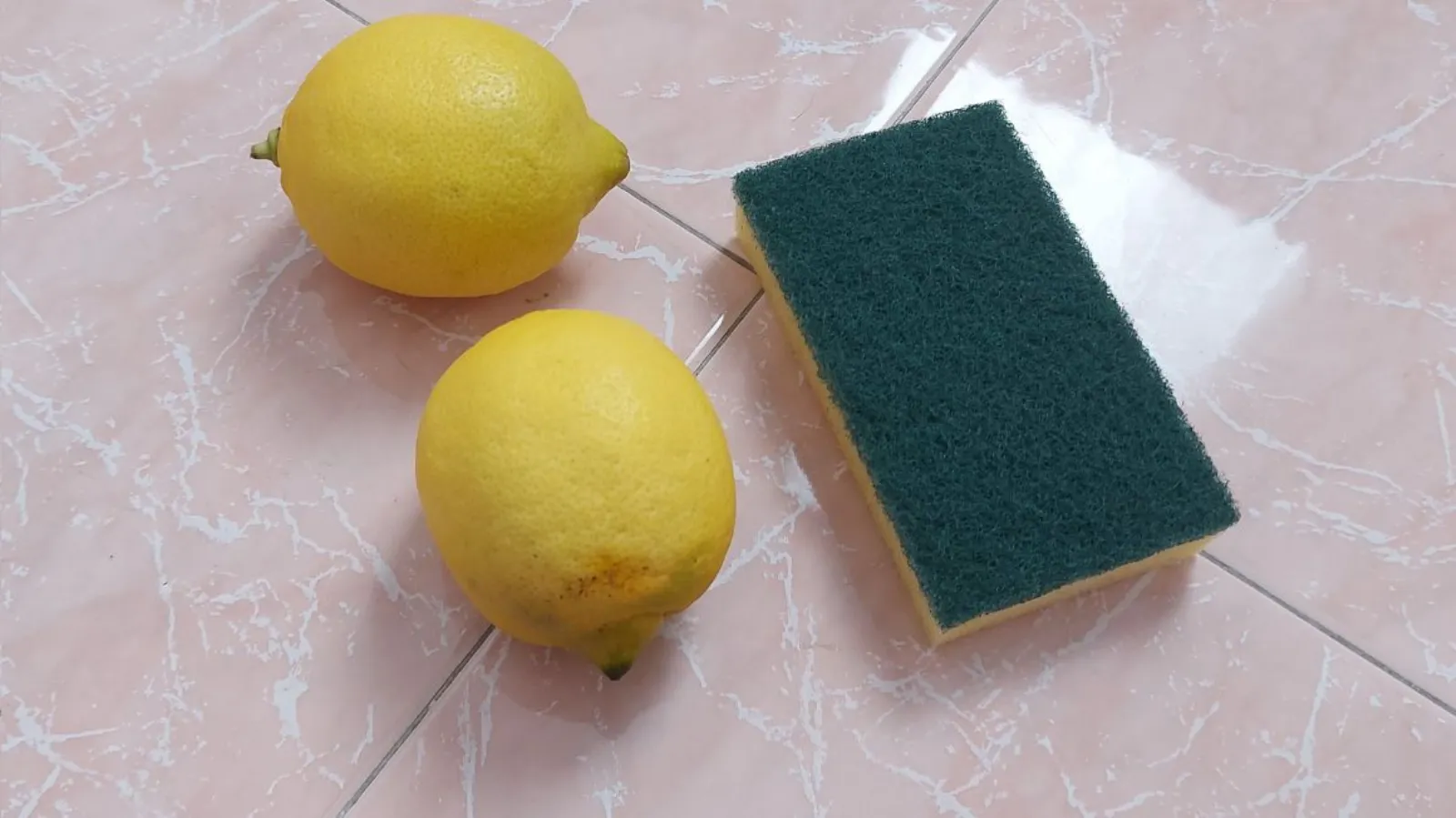 Trucchi E Segreti Per Pulire Le Piastrelle Del Bagno