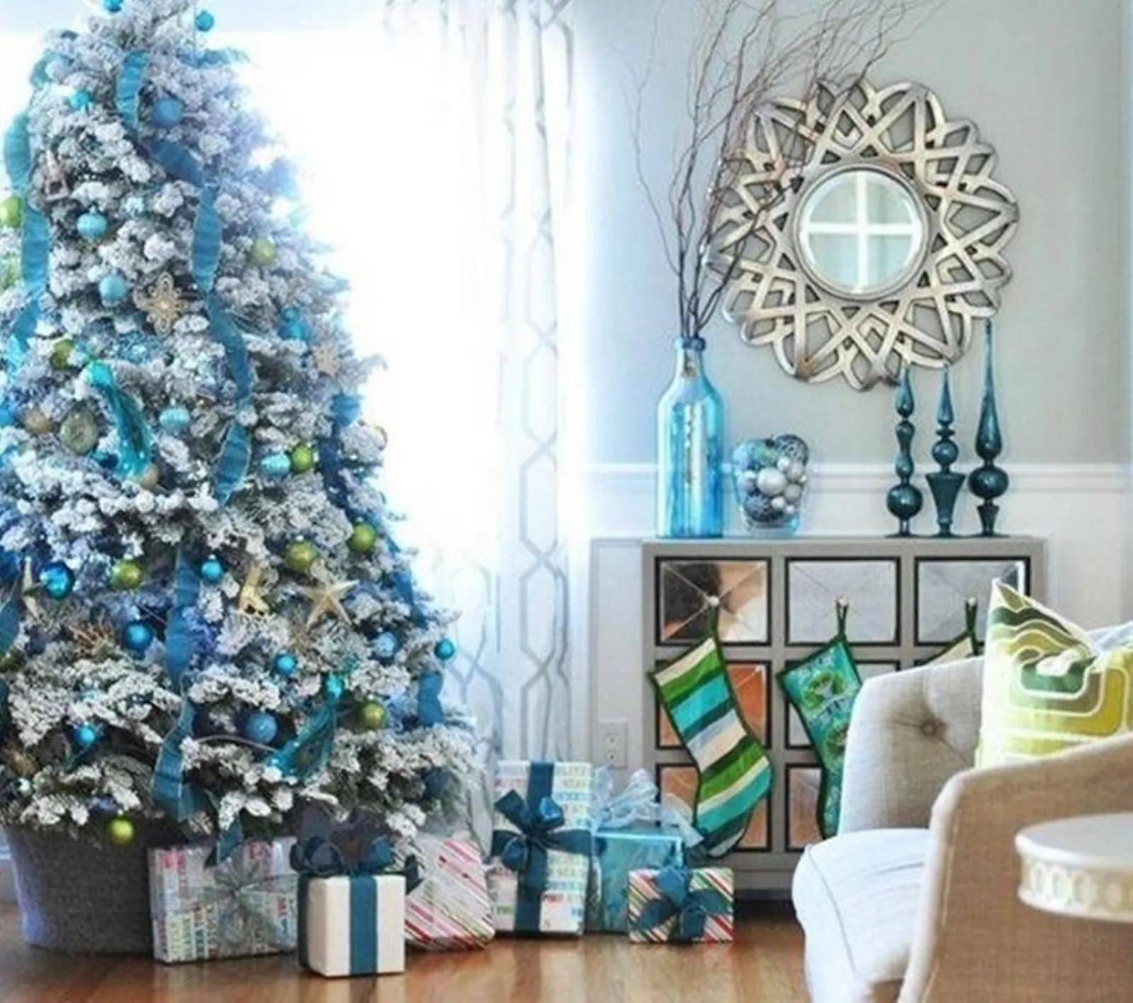 Idee Albero Di Natale Bianco E Argento.Albero Di Natale Bianco Come Realizzarlo