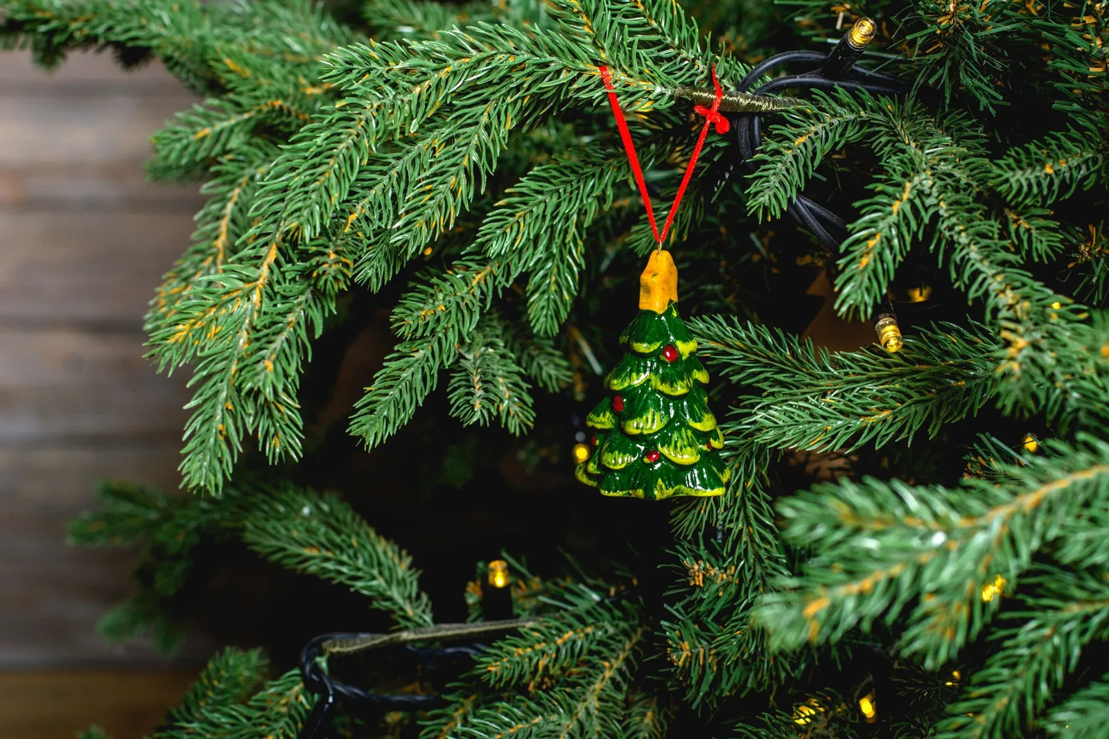 Albero Di Natale Finto Che Sembra Vero