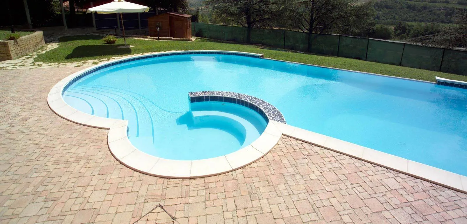 Castiglione Scopri Le Piscine