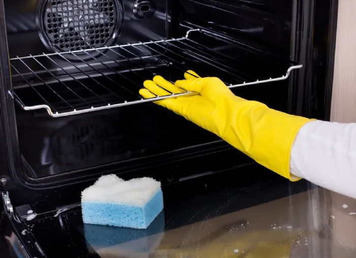 Come pulire il forno di casa: consigli pratici