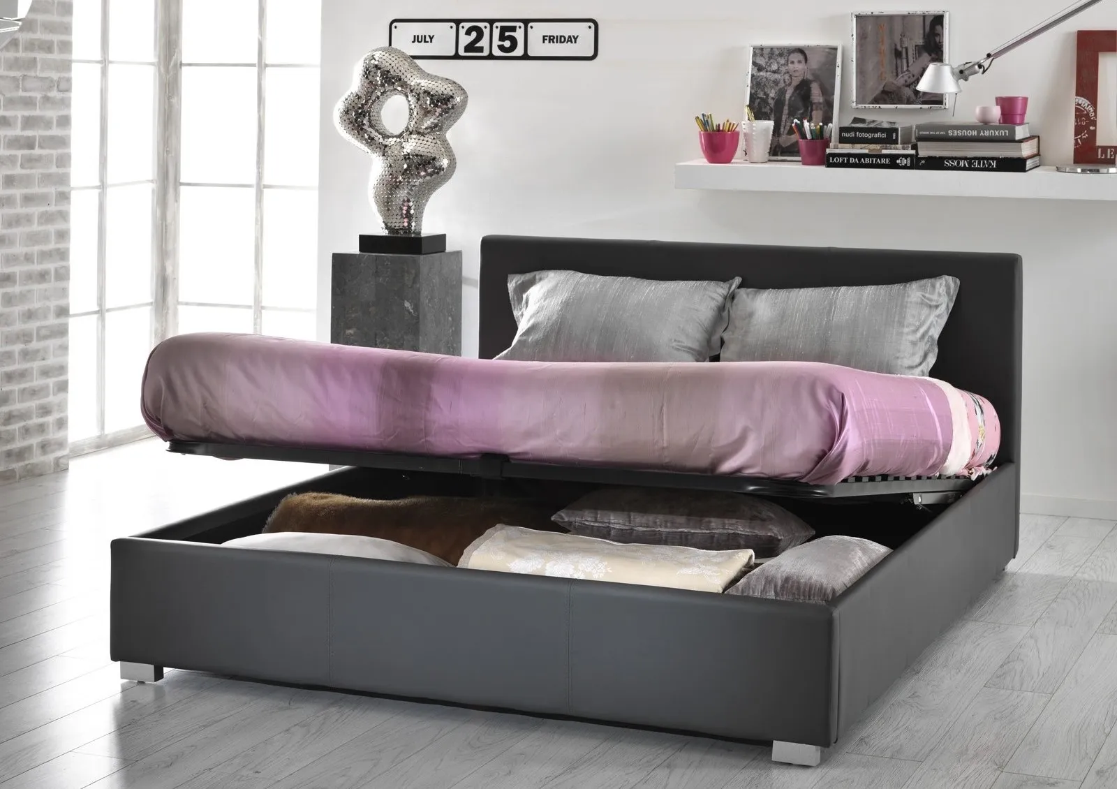 Si tratta di un letto (matrimoniale alla francese) più stretto di 20 cm rispetto a quello standardizzato in italia. Misure Letto Matrimoniale - Dimensioni Letto Matrimoniale