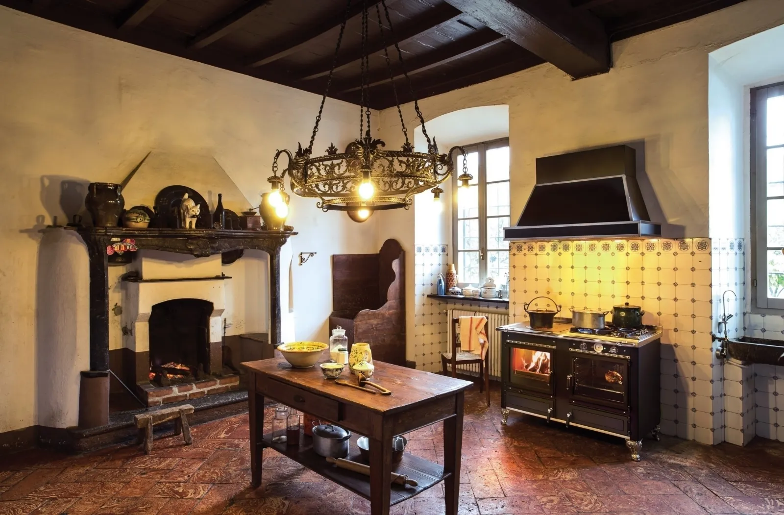 Cucine Economiche A Legna Cucina E Riscalda Stufe Maffei Pinzolo