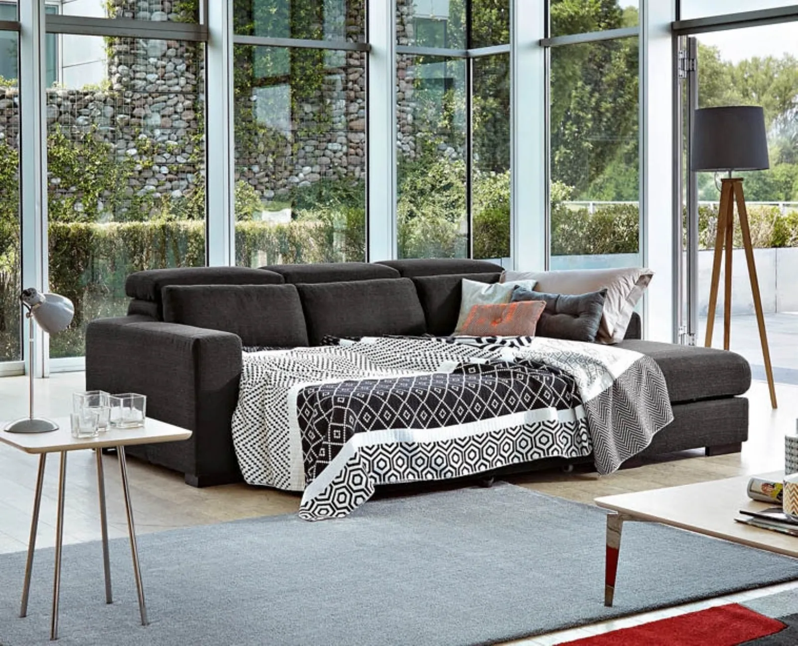 Featured image of post Poltrone E Sofa Divano Letto 3 Posti Un sof ad angolo generalmente componibile ovvero dotato di diversi elementi di seduta angolari lo abbiamo accennato un divano a 3 posti versatile anche nella sua collocazione all interno del soggiorno