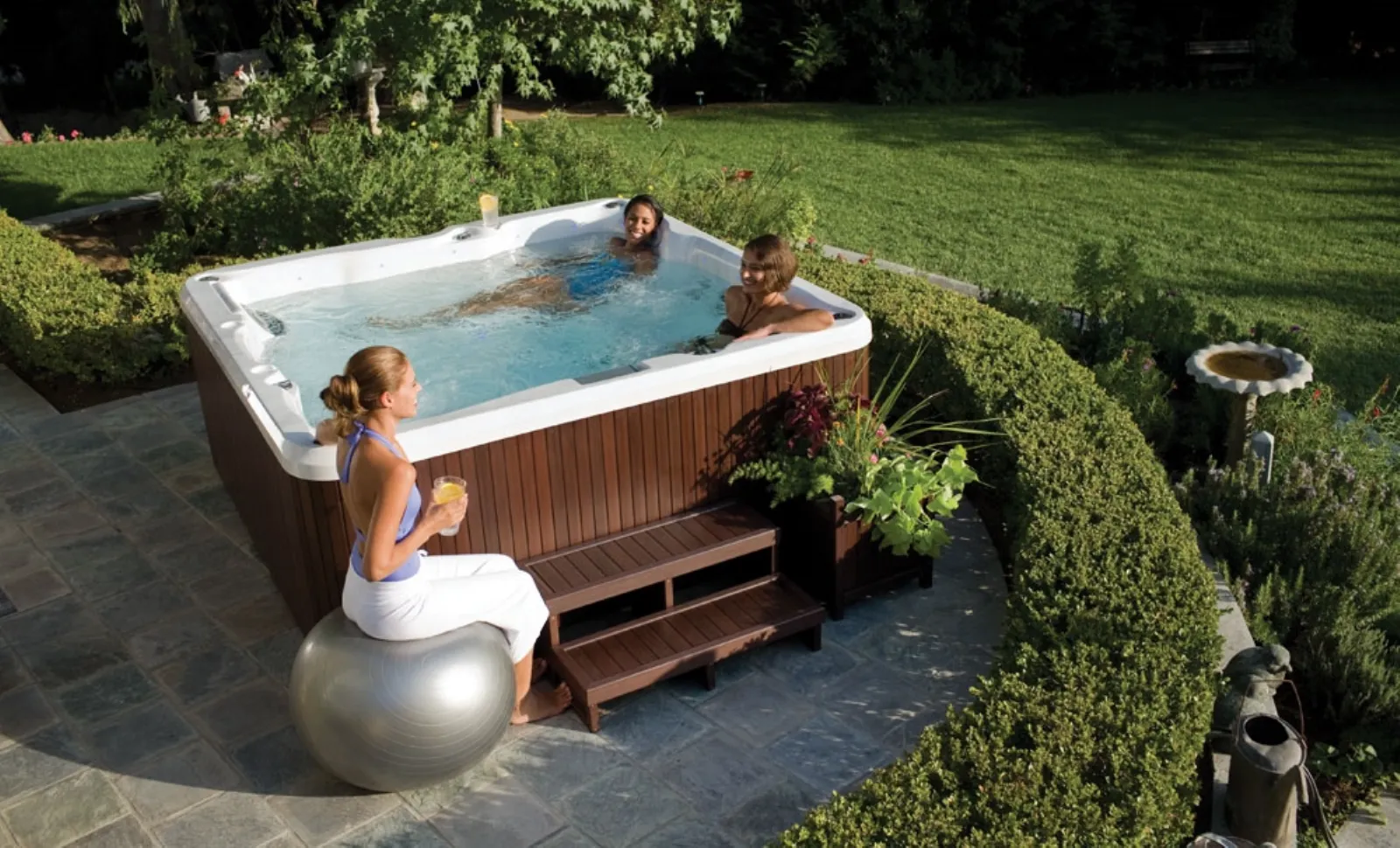 Jacuzzi Idromassaggio Da Esterno