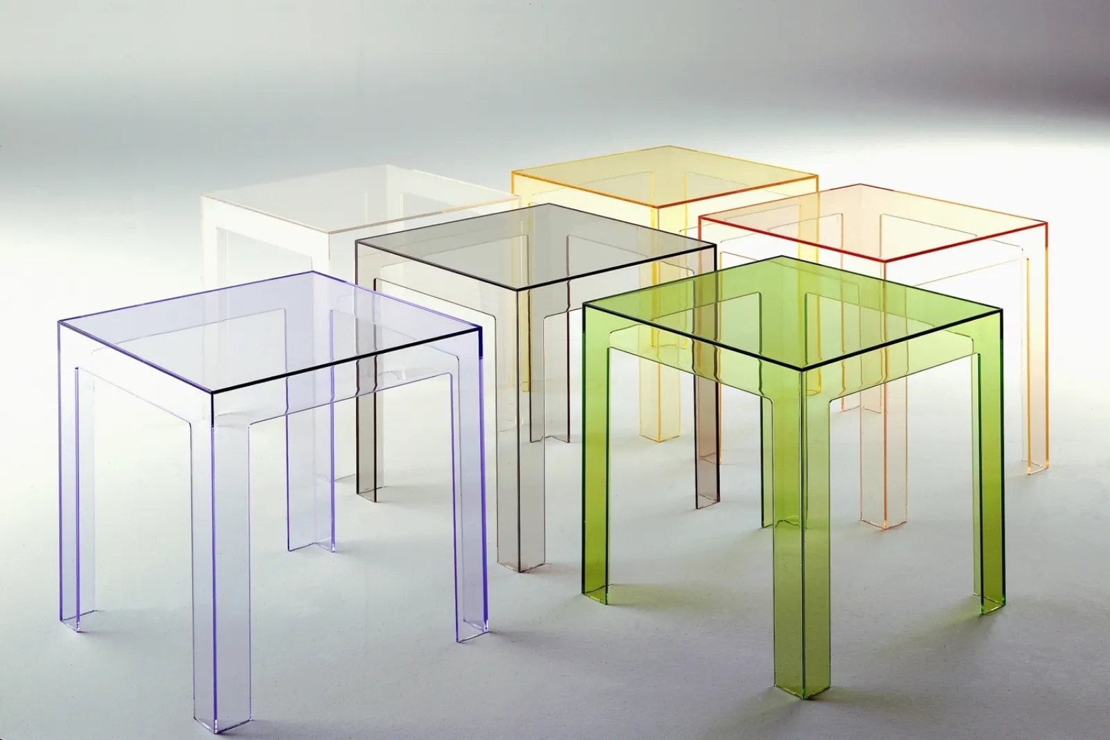 Kartell catalogo, elementi di design