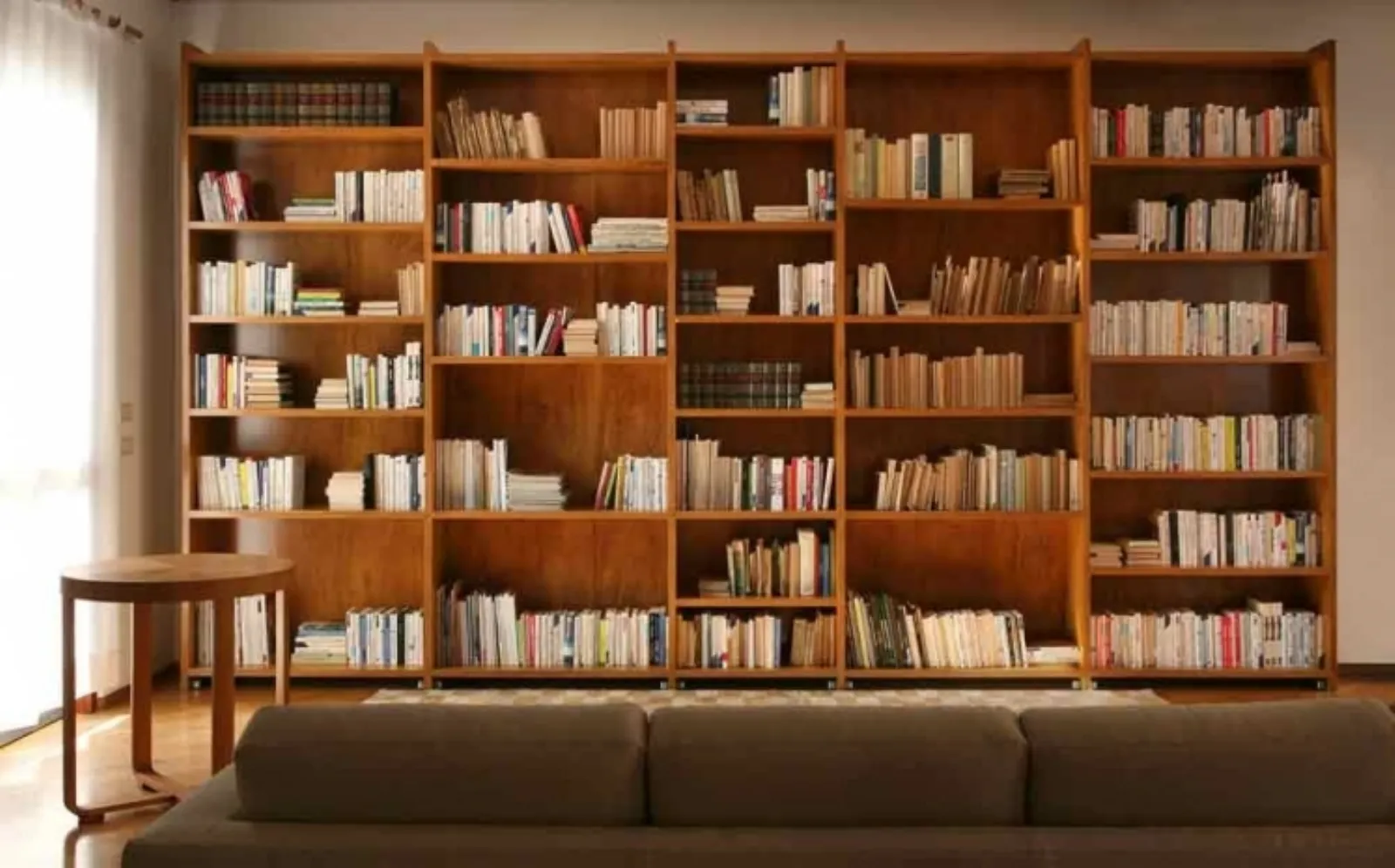 Librerie Componibili Libreria Minerva Mondo Convenienza  - Storica Libreria Situata Nel Cuore Della Città Di Pordenone Da Sempre Dedicata Al Mondo Delle Professioni E Delle Arti Visive Specializzata In Manuali E Prodotti Costantemente Aggiornati Dell�aRea Tecnica, Giuridica, Fiscale.
