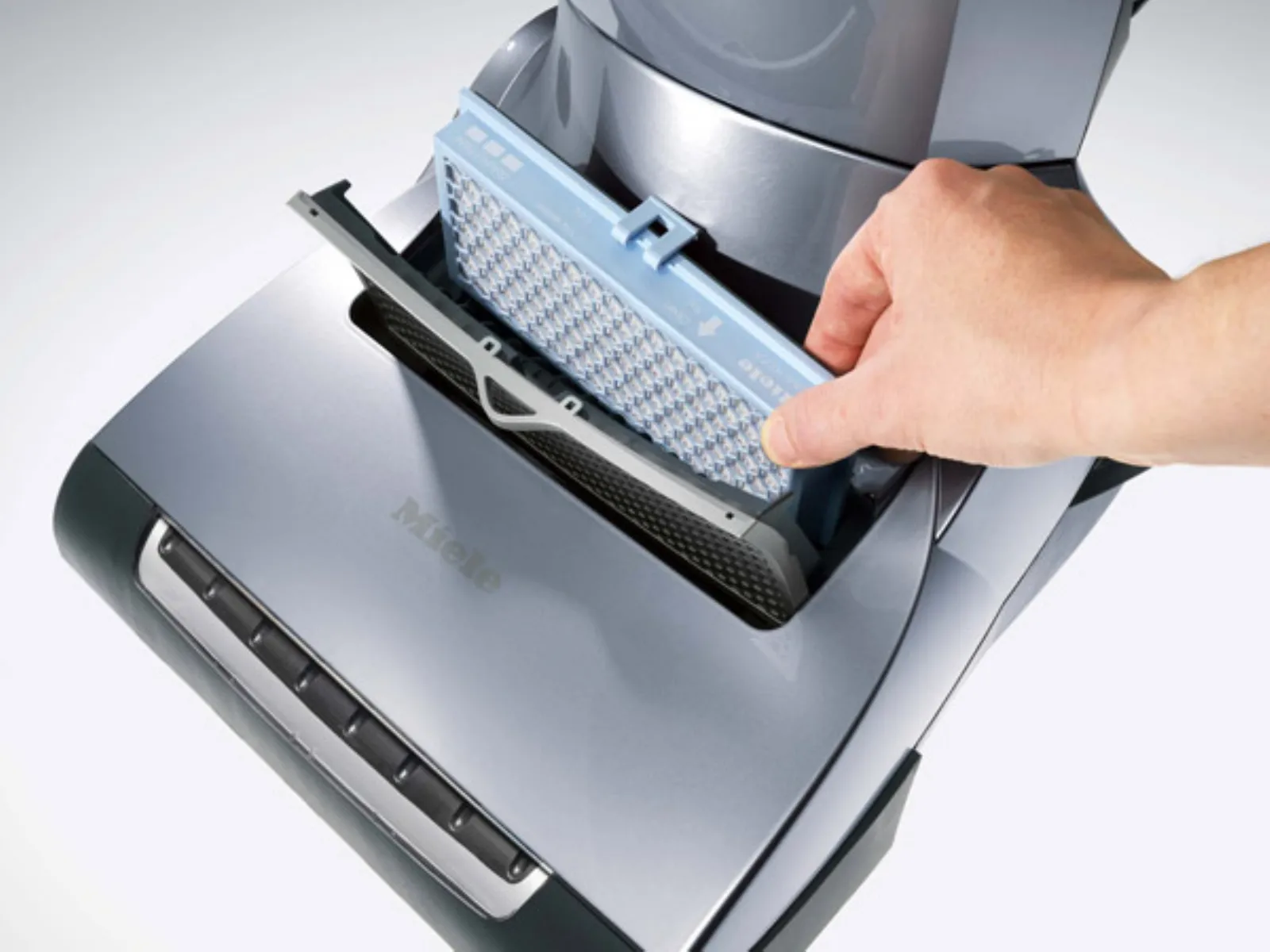 Miele aspirapolvere multifunzione S7 Upright