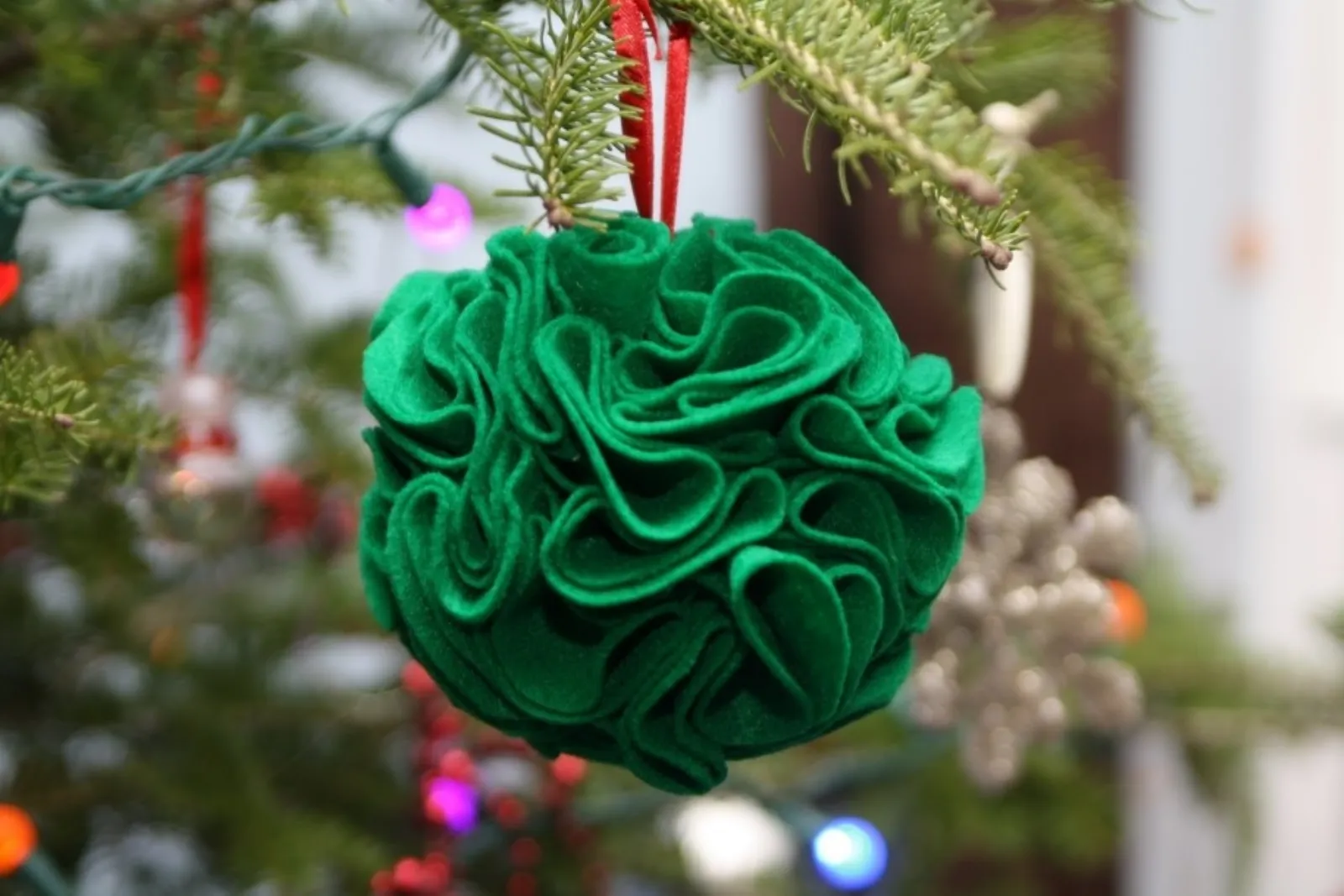 Palle Di Natale Fai Da Te.Palline Di Natale Per Decorare L Albero Delle Feste