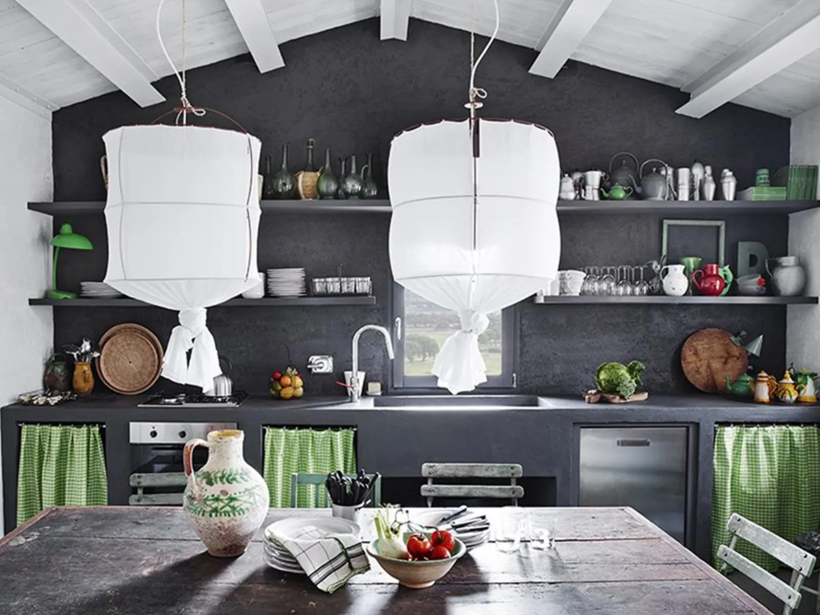 Una Cucina Senza Pensili