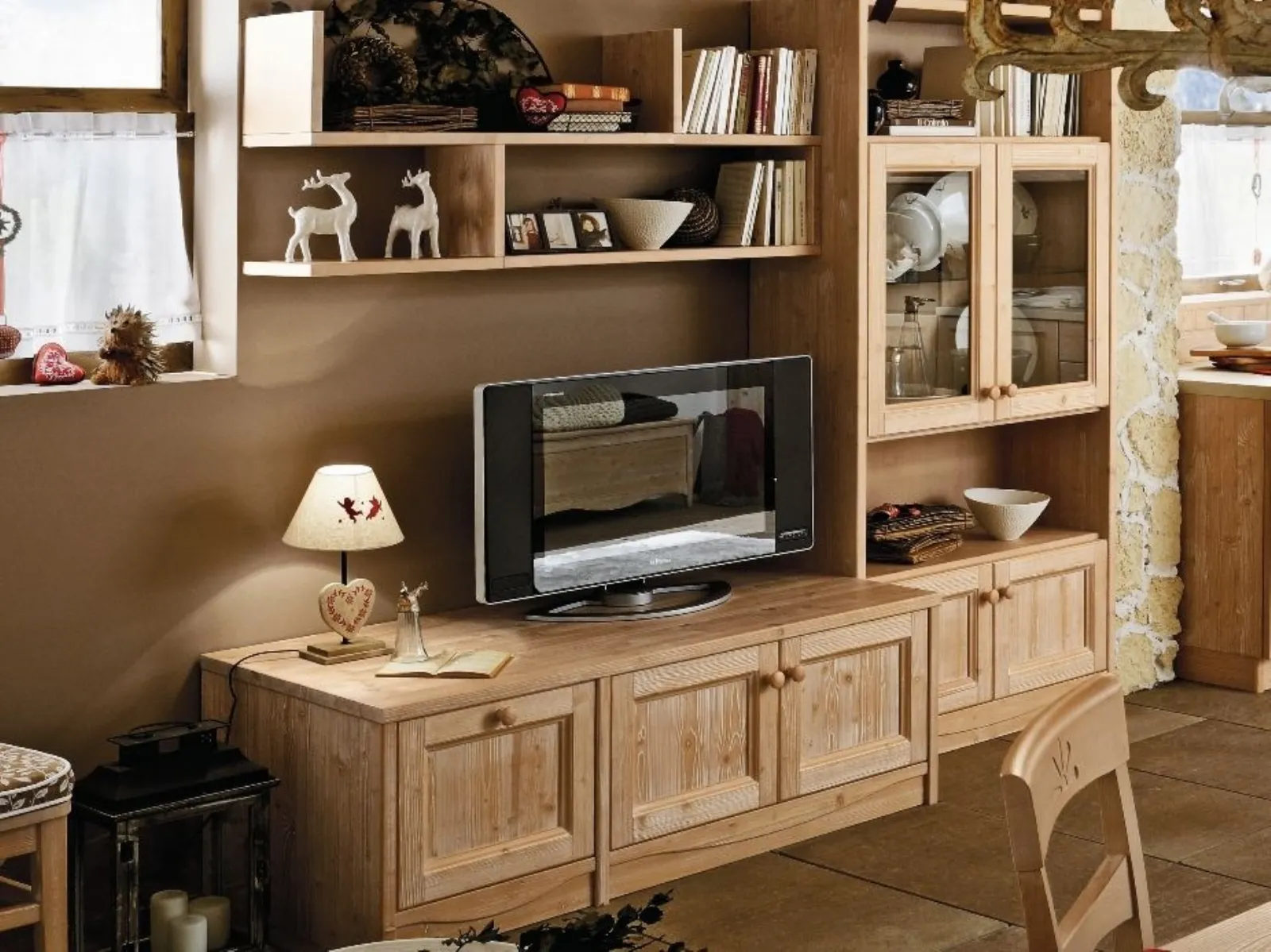 Arredamenti rustici per la zona giorno mobili soggiorno Living rustico moderno parquet