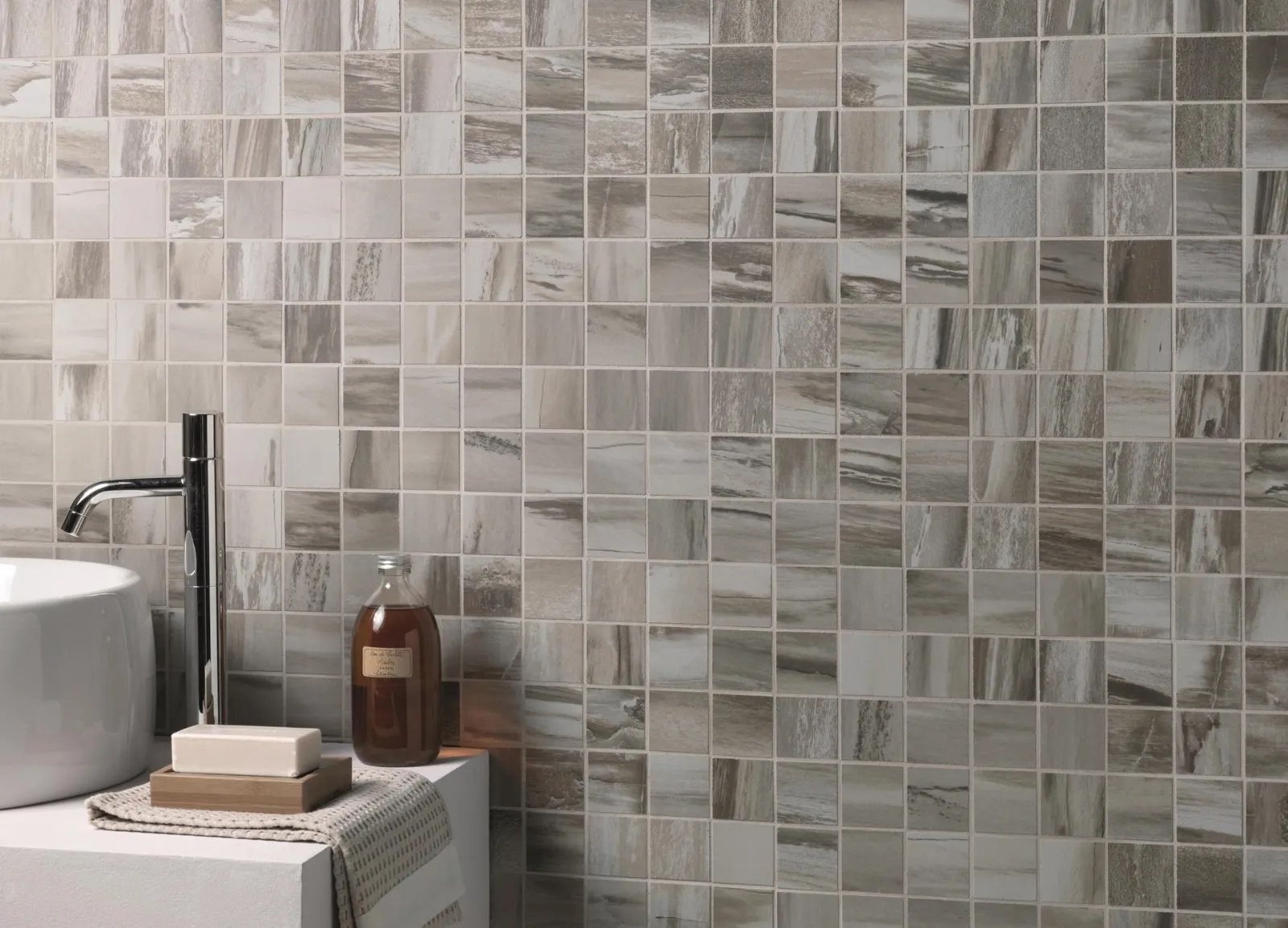 Bagni mosaico consigli rivestimenti Posa piastrelle mosaico