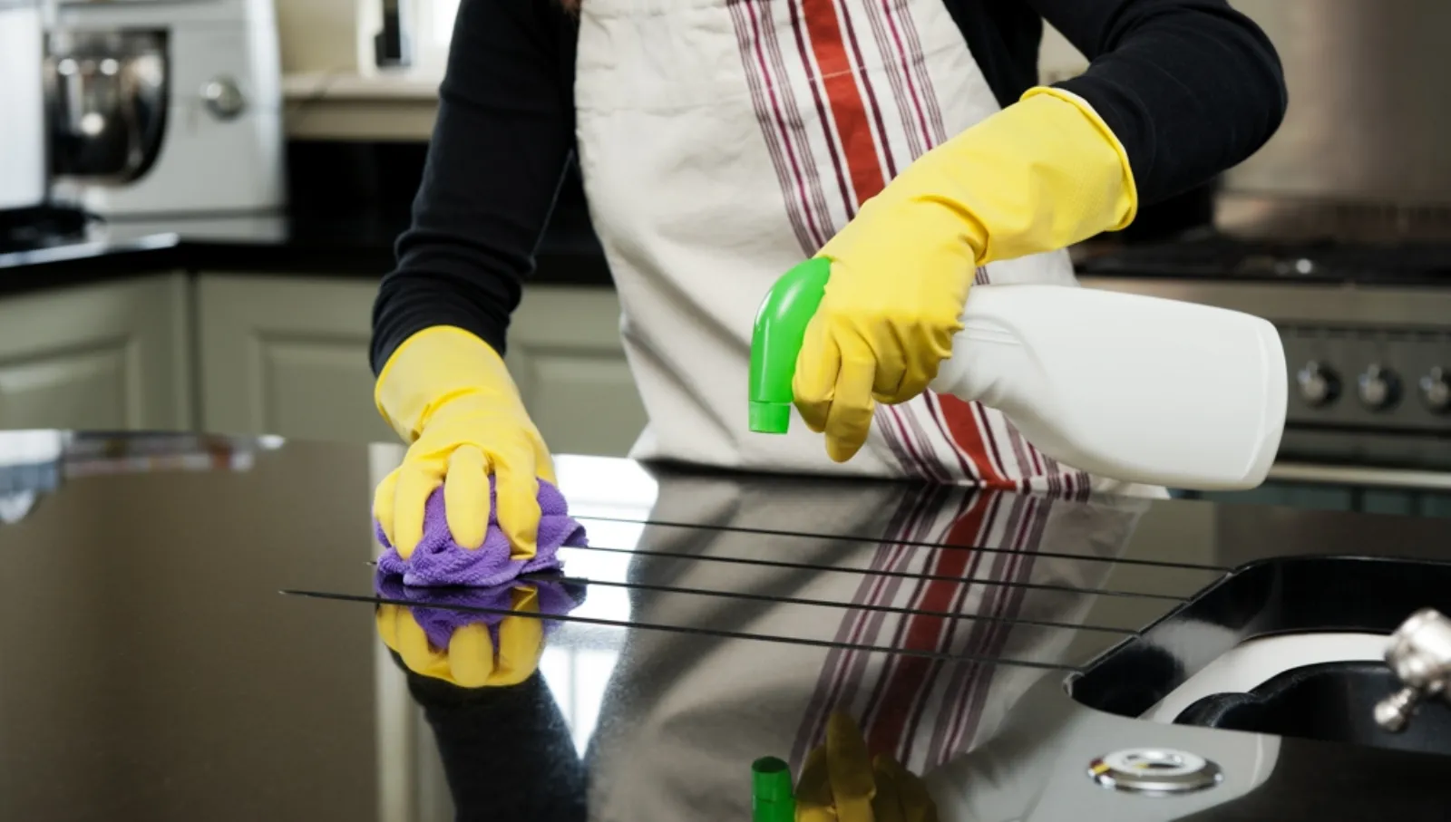 Come pulire i mobili della cucina - Pulire Casa - Quali sono i ... Come pulire i mobili della cucina - Pulire Casa - Quali sono i ...