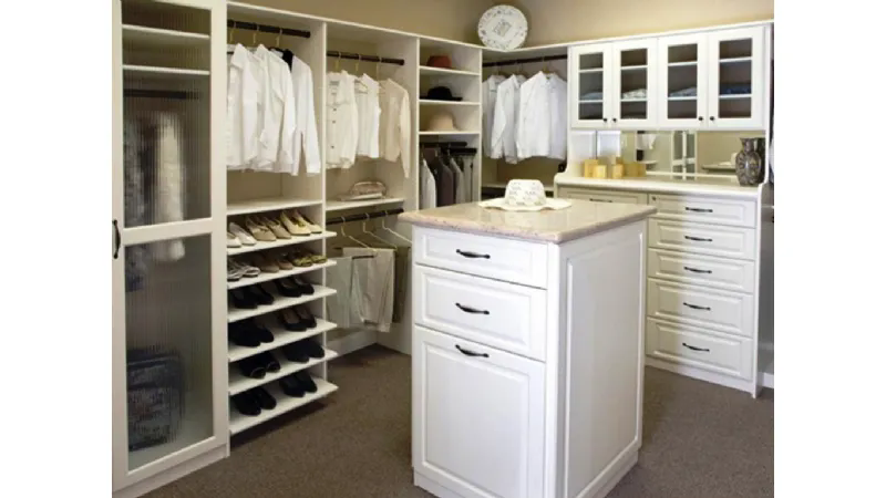  Cabina armadio angolare realizzata in cartongesso 