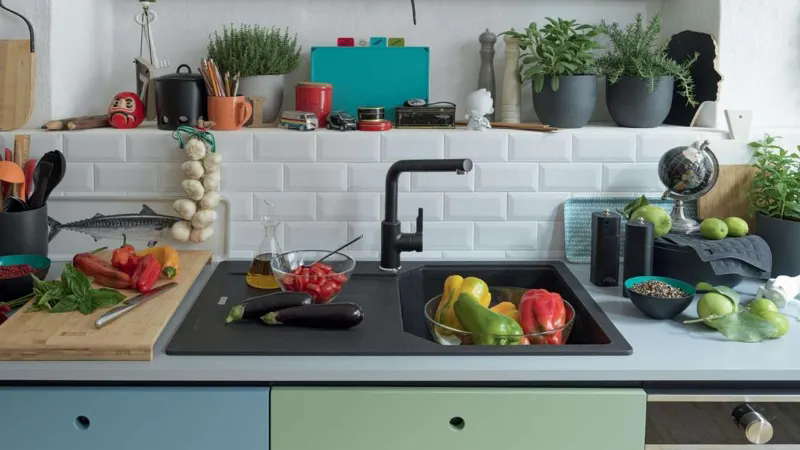 In nero opaco il lavello in Fragranite Black Matt by Franke