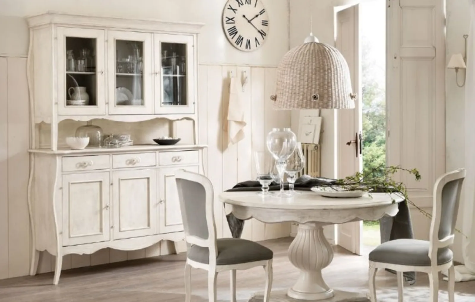 Credenze shabby, atmosfere vintage tendenze casa Credenza cucina vintage