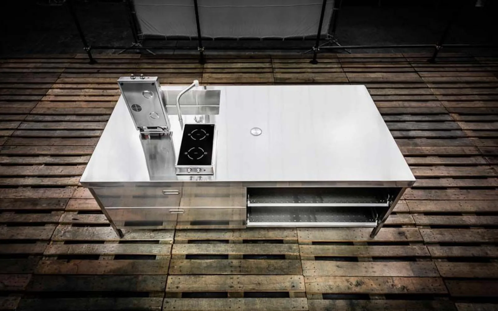 Cucina a libera installazione - Cucine Monoblocco Cucina a libera installazione - Cucine Monoblocco