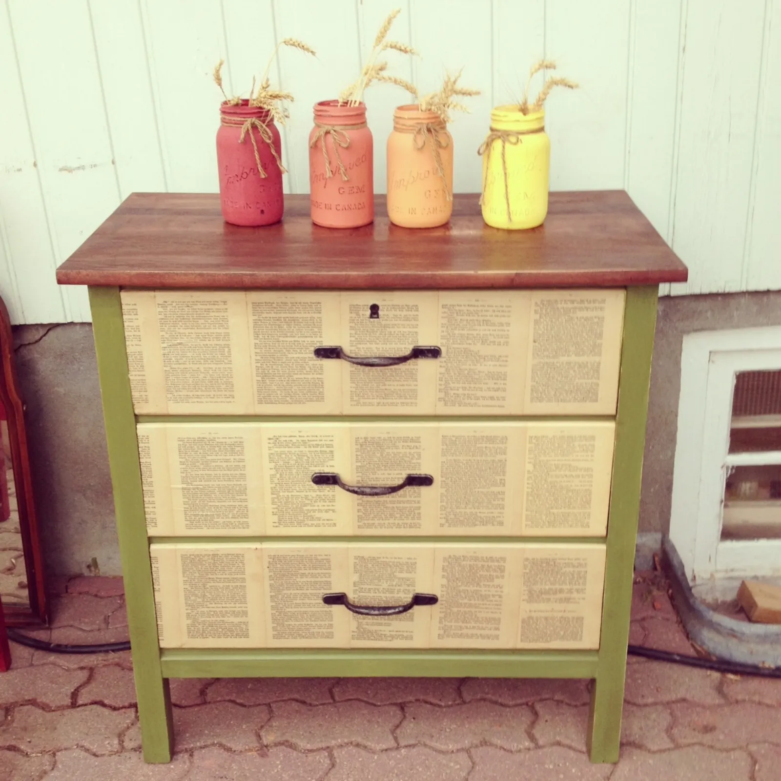 Decoupage su mobili, come abbellire un arredo - Bricolage Decoupage su mobili, come abbellire un arredo - Bricolage