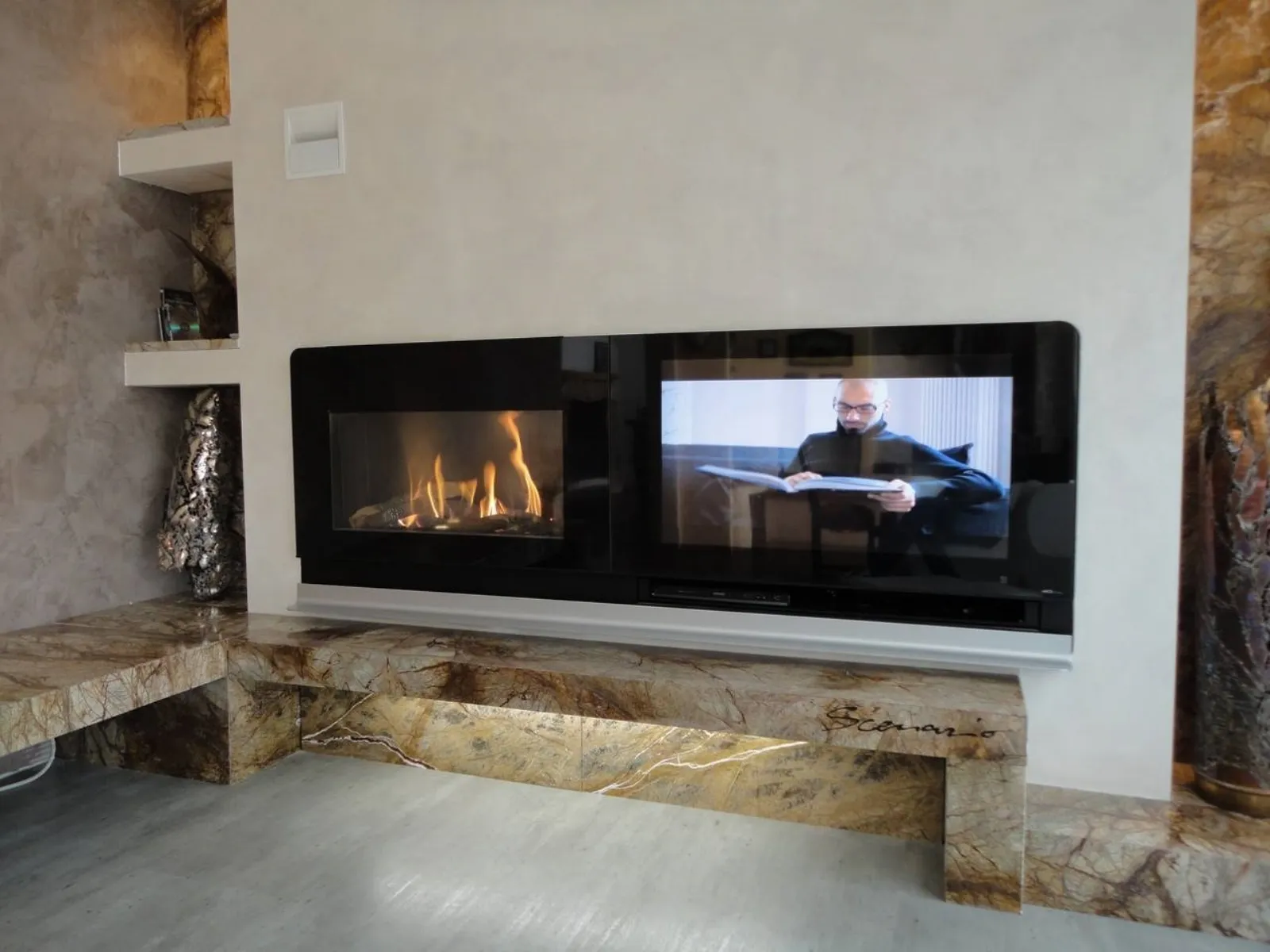 Rivestimento in legno per camini: camini moderni. rivestimento ... Rivestimenti camini moderni