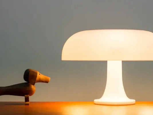 Lampada da comodino Nessino di Artemide