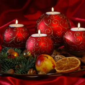 Centrotavola natalizio con candele