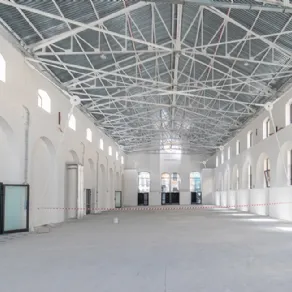 Interno dello spazio mostra del museo ADI a Milano