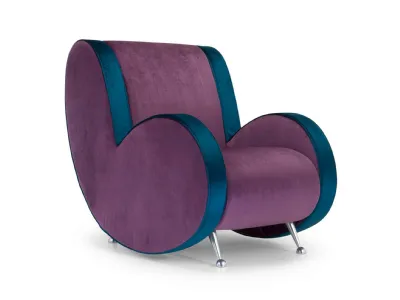 poltroncina con punte in acciaio