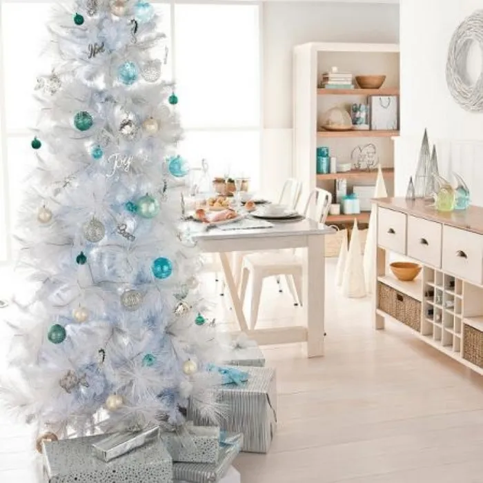 decorazioni natalizie bianche