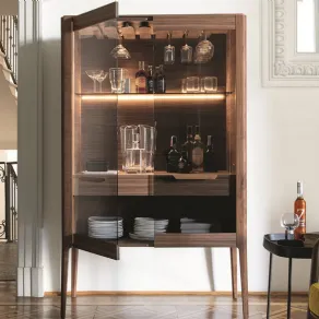 Atlante Bar di Porada è il mobile bar in legno dal mood contemporaneo