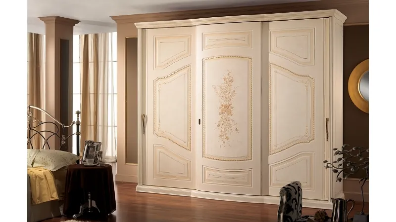 Armadio classico color avorio