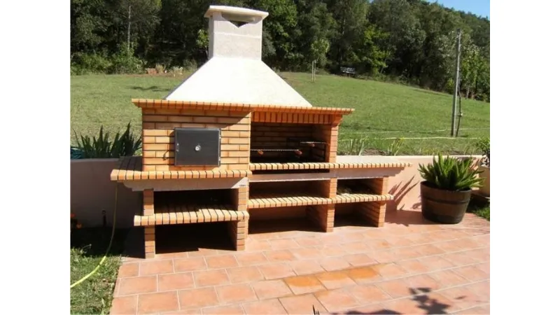 Barbecue fai da te in muratura