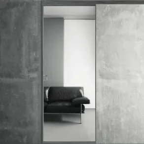 È in vetro la porta Plana Grafite Glass