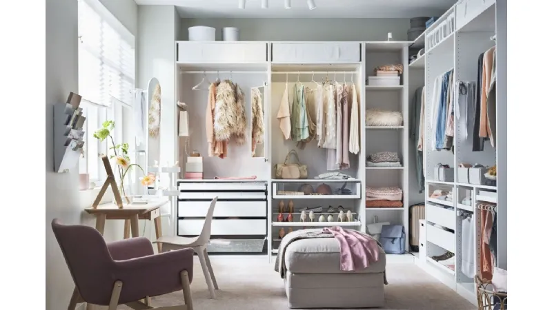 Cabina realizzata con il sistema Pax Ikea