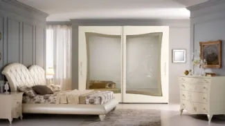 camera da letto classica bianca