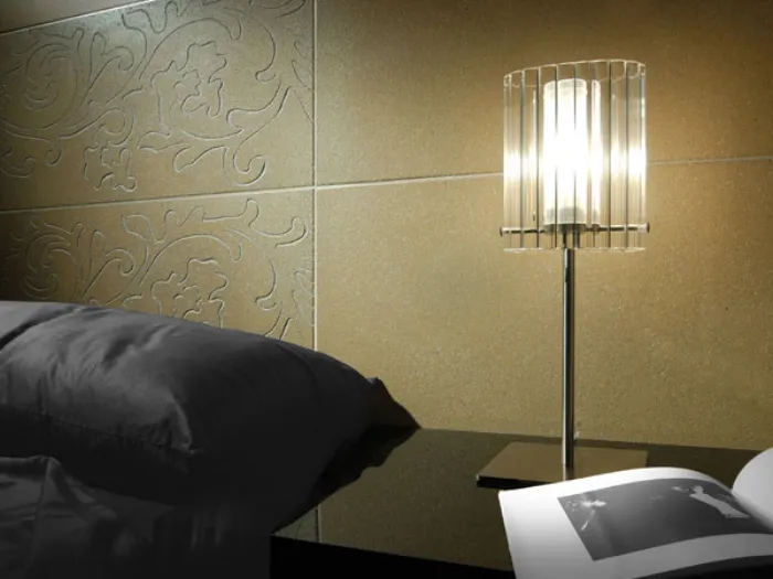 camera da letto e lampada