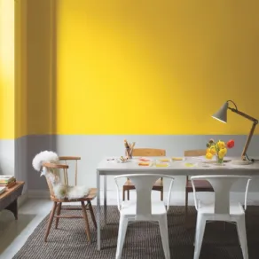 Grigio e giallo alle pareti