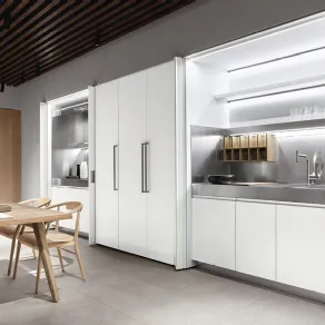 La cucina a scomparsa New Pocket Doors System di Arclinea