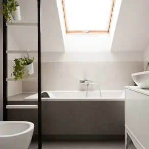 Idee per un bagno in mansarda