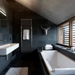 Il bagno moderno in mansarda