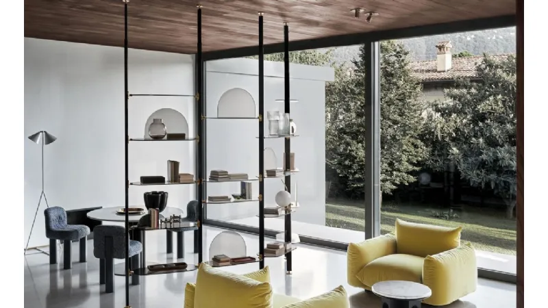 Libreria a giorno divisoria con fissaggio pavimento-soffitto Alba - Arflex