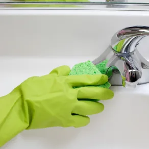pulire il bagno