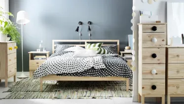 comodini sospesi ikea