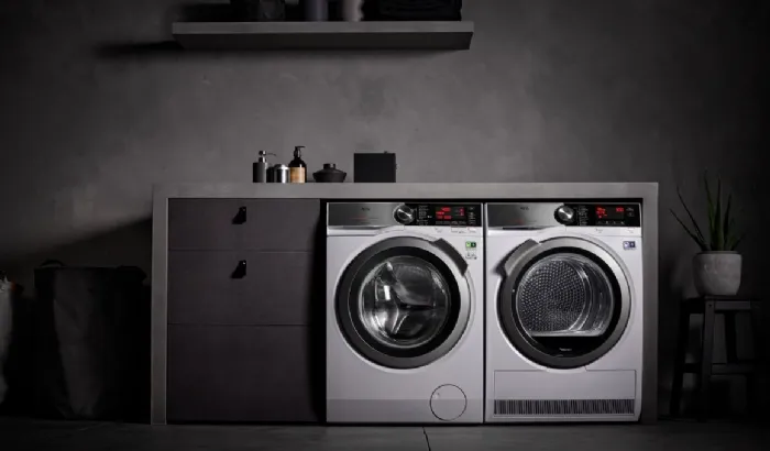 Lavatrice Aeg Serie 8 L9FEA966S
