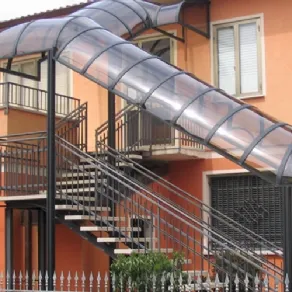Pensiline per scale esterne