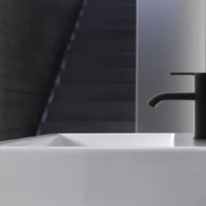 Rubinetto moderno della linea C.1, creata da Kurt Merki Jr., di Duravit