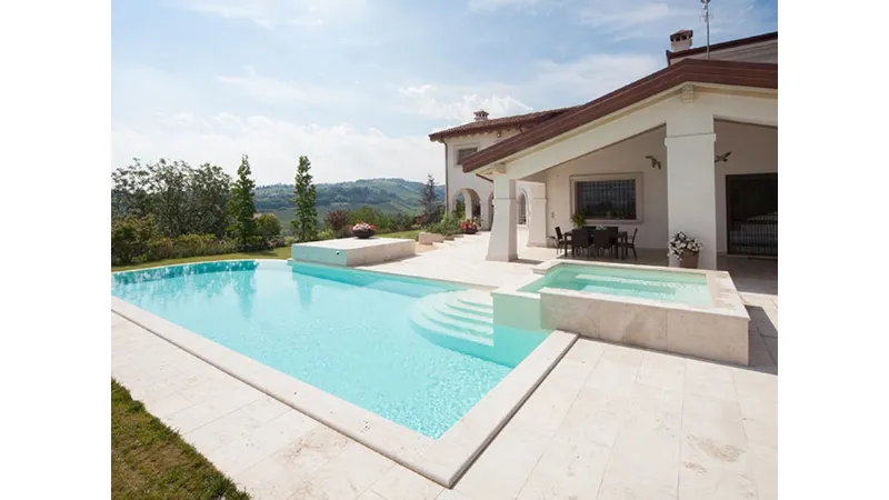 Realizzazione di una piscina interrata i.Blue Piscine