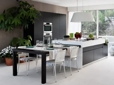 cucina moderna Elmar con tavolo